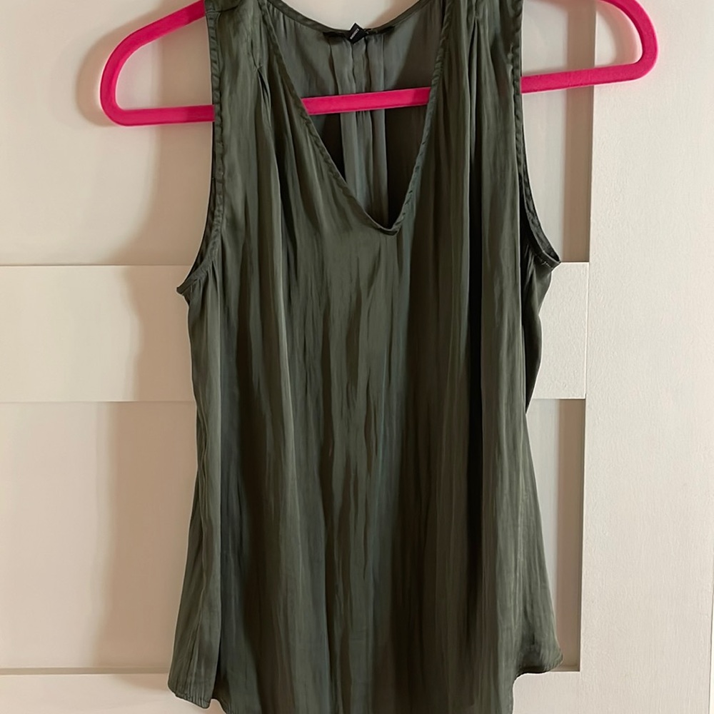 Banana Republic silk shell